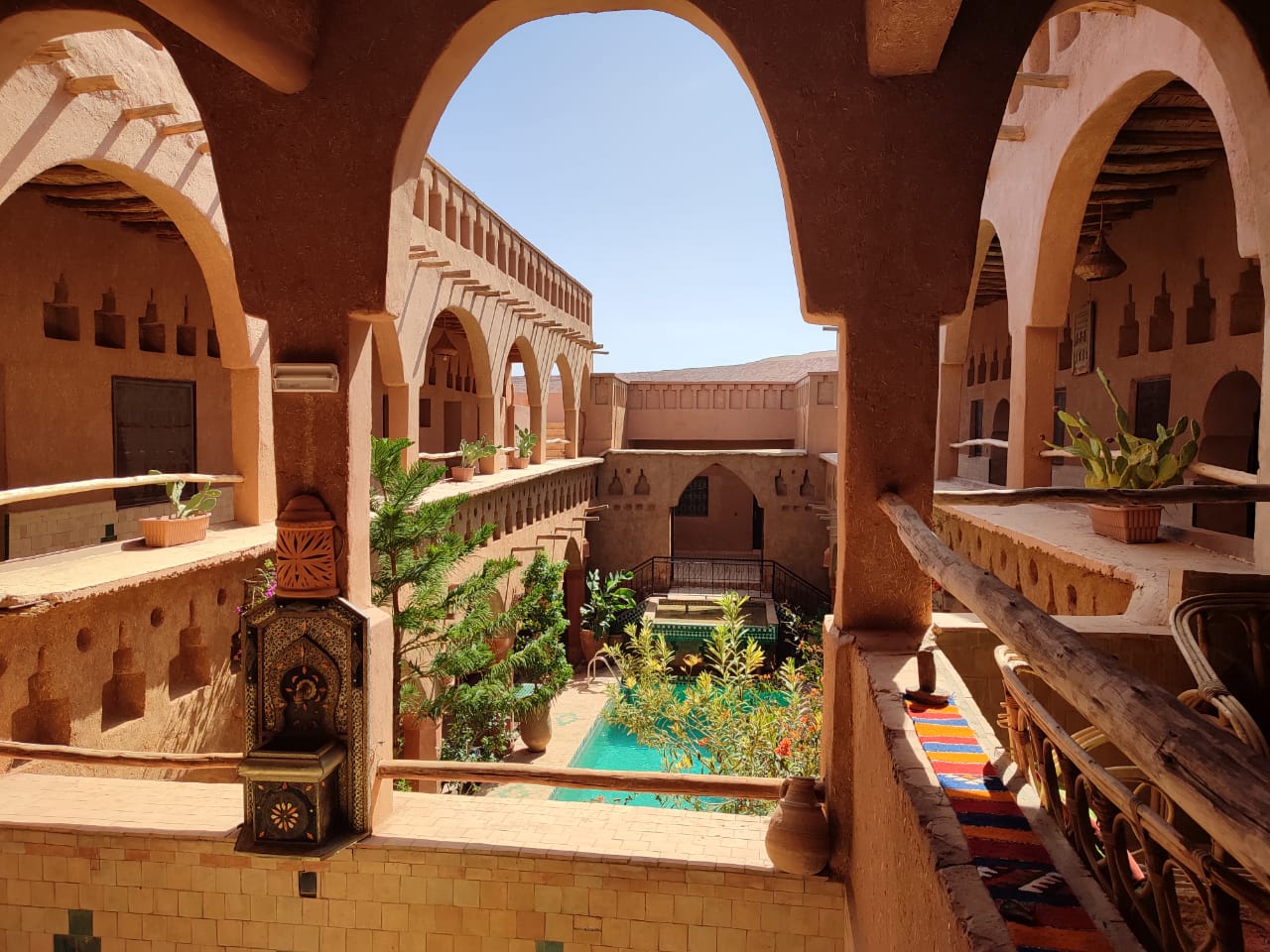 Vue panoramique Riad Maktoub et Kasbah Aït Ben Haddou